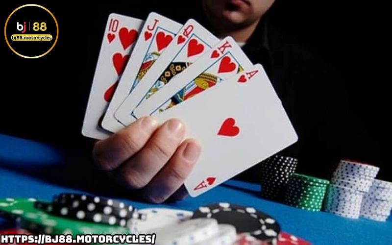 Mới chơi Sâm lốc BJ88? Đừng lo! Nắm vững luật chơi cơ bản để tự tin chinh phục mọi ván đấu Mới chơi Sâm lốc BJ88? Đừng lo! Nắm vững luật chơi cơ bản để tự tin chinh phục mọi ván đấu